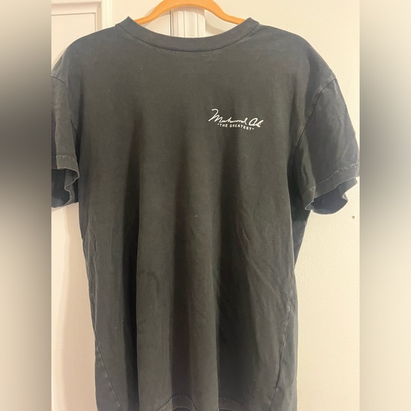 ABERCROMBIE MENS TEE - Picture 2 of 4